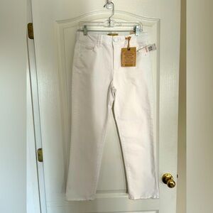 Democracy White Jeans..Size 10; NWT
